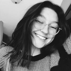 Meet your Posher, Mia